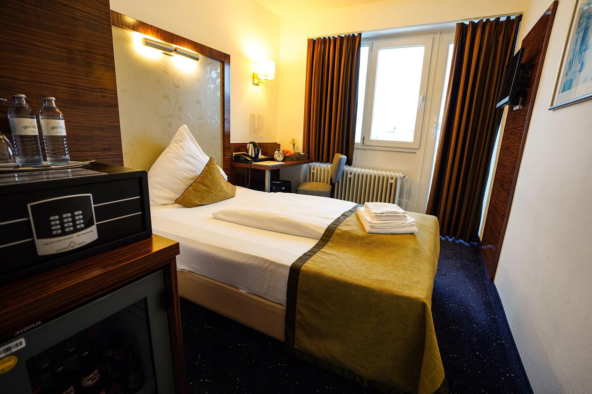 Hotel Scala Frankfurt City Centre Francfort-sur-le-Main Extérieur photo