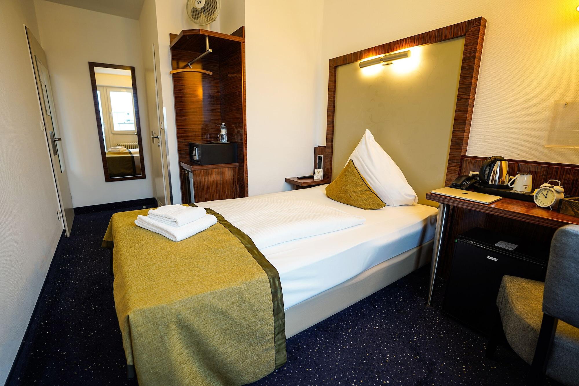 Hotel Scala Frankfurt City Centre Francfort-sur-le-Main Extérieur photo